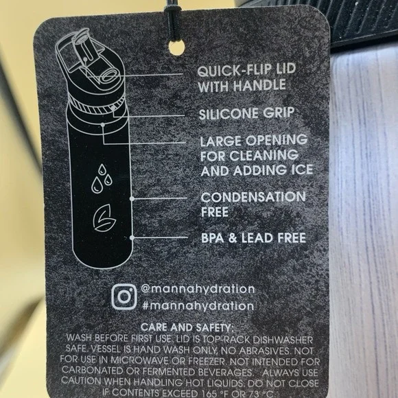 NEW MANNA 24 Oz Flight Quick Flip Lid Water Bottle with Top Handle Double Wall - Picture 5 of 5